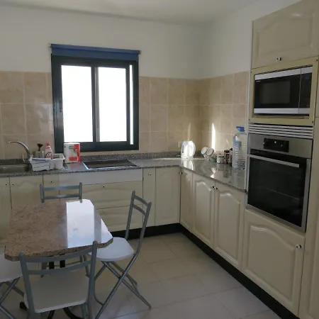 Lägenhet Lidl Bright Two Bed Pdc