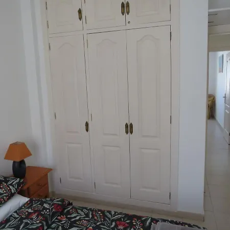 Lidl Bright Two Bed Pdc Lägenhet *